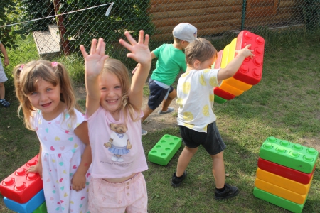 Przedszkolaki na placu zabaw - wrzesień 2020